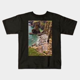 Cliffs between Barafundle Bay and Box Bay, Pembrokeshire Kids T-Shirt